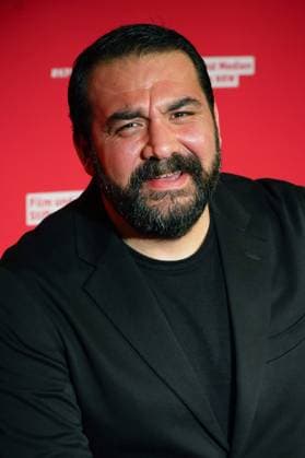Sahin Eryilmaz at the 34th NRW Film and Media Foundation NRW Cinema Program Awards ceremony at the olkenburg Cologne, 13 11 2024 Foto:xC.xAdolph xFuturexImagex kinoprogrammpreis_4129
