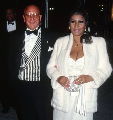 Clive Davis, Aretha Franklin, 1992. ph: John Barrett PHOTOlink Courtesy Everett Collection (Aretha Franklin Clive Davis7467)ASCA041 F4030 PUBLICATIONXNOTxINxCANxCHNxFRAxITAxJPNxNORxPOLxRUSxESPxUKxUSA Copyright: xx ASCA041 F4030 ASCA041_F4030_H