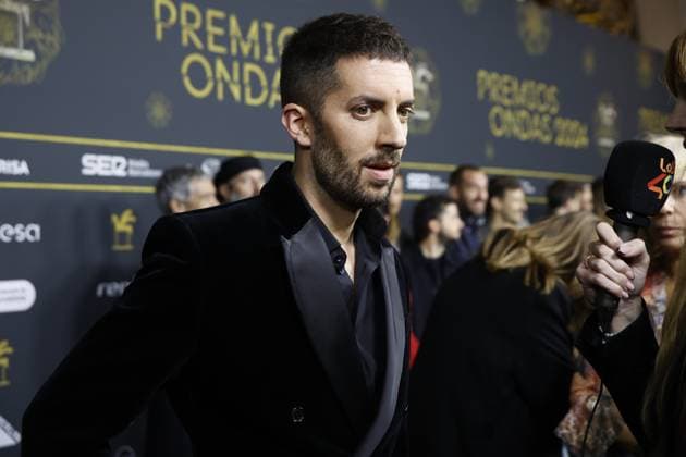 Photocall prior to the gala of the Ondas Awards 2024 The comedian and presenter David Broncano during the photocall prior to the gala of the Ondas Awards at the Liceu, on November 14, 2024, in Barcelona, Catalonia Spain The Ondas Awards, created in 1945, are awarded annually by the Promotora de Informaciones S A Grupo PRISA through Radio Barcelona de la Cadena SER, with the aim of rewarding the quality and popularity of productions, as well as professional careers in radio, television, music and radio advertising 14 NOVEMBER 2024 ONDAS AWARDS PHOTOCALL POSED FAMOSOSOS PREMIOS RADIO TELEVISIÓN Kike Rincó Barcelona Catalunya Catalunya Barcelona Catalunya Espana Copyright: xKikexRinconx 6341367
