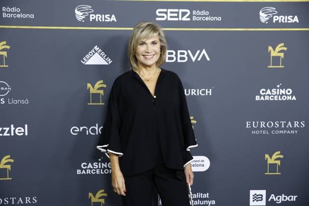 Photocall prior to the gala of the Premios Ondas 2024 The presenter Julia Otero during the photocall prior to the gala of the Premios Ondas at the Liceu, on November 14, 2024, in Barcelona, Catalonia Spain The Premios Ondas, created in 1945, are awarded annually by the Promotora de Informaciones S A Grupo PRISA through Radio Barcelona de la Cadena SER, with the aim of rewarding the quality and popularity of productions, as well as professional careers in radio, television, music and radio advertising 14 NOVEMBER 2024 ONDAS AWARDS PHOTOCALL POSED FAMOSOSOS PREMIOS RADIO TELEVISIÓN Kike Rincó Barcelona Catalunya Catalunya Barcelona Catalunya Espana Copyright: xKikexRinconx 6341376