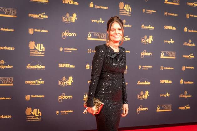 30 Goldene Henne award ceremony in Leipzig MDR Mitteldeutscher Rundfunk produces the biggest audience award in eastern Germany in collaboration with Super Illu Here the TV chef Sarah Wiener Goldene Henne 2024