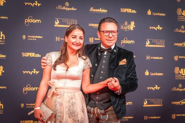 30 Goldene Henne award ceremony in Leipzig MDR Mitteldeutscher Rundfunk produces the biggest audience award in eastern Germany in collaboration with Super Illu Here the folk music singer and presenter Stefan Mross Goldene Henne 2024