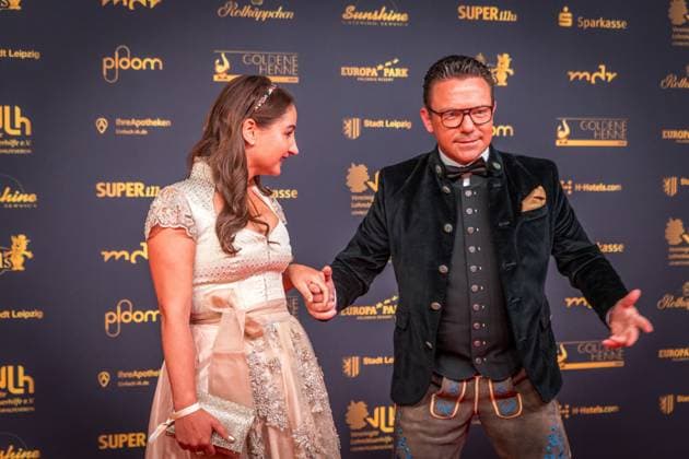 30 Goldene Henne award ceremony in Leipzig MDR Mitteldeutscher Rundfunk produces the biggest audience award in eastern Germany in collaboration with Super Illu Here the folk music singer and presenter Stefan Mross Goldene Henne 2024