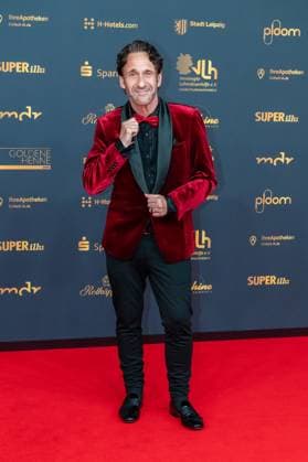 Leipzig 30 Goldene Henne award ceremony at Messe Leipzig 15 11 2024 Leipzig, Messe In the photo Falk Willy Wild, actor On Friday evening, the Goldene Henne 2024 award ceremony, jointly organized by SuperIllu and MDR Fernse Copyright: xEHLxMedia Erik-HolmxLanghofx 20241115_goldene-henne-ehl-1_15