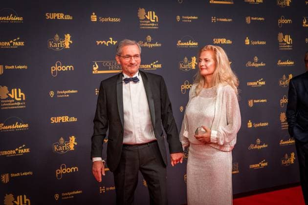 30 Presentation of the Golden Hen in Leipzig MDR Mitteldeutscher Rundfunk produces the biggest audience award in East Germany in collaboration with Super Illu Matthias Platzeck Golden Hen 2024