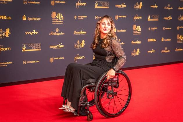 30 Goldene Henne award ceremony in Leipzig MDR Mitteldeutscher Rundfunk produces the biggest audience award in eastern Germany in collaboration with Super Illu Here former track cycling world champion Kristina Vogel Goldene Henne 2024