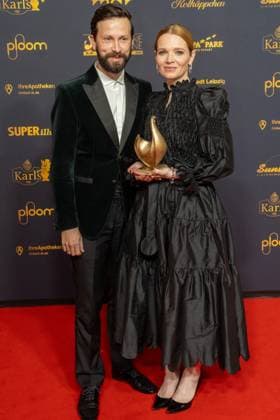 Leipzig 30 Goldene Henne Award Ceremony at Messe Leipzig 15 11 2024 Leipzig, Messe In the photo Karoline Herfurth, actress, winner Goldene Henne Film Fernsehen On Friday Copyright: xEHLxMedia ChrisxLässigx 20241115_goldene-henne-film&fernsehen_4