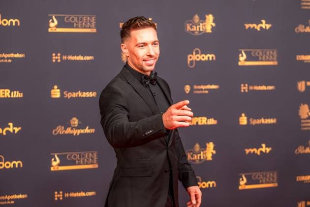 30 Presentation of the Golden Hen in Leipzig MDR Mitteldeutscher Rundfunk produces the biggest audience award in East Germany in collaboration with Super Illu Ramon Roselli