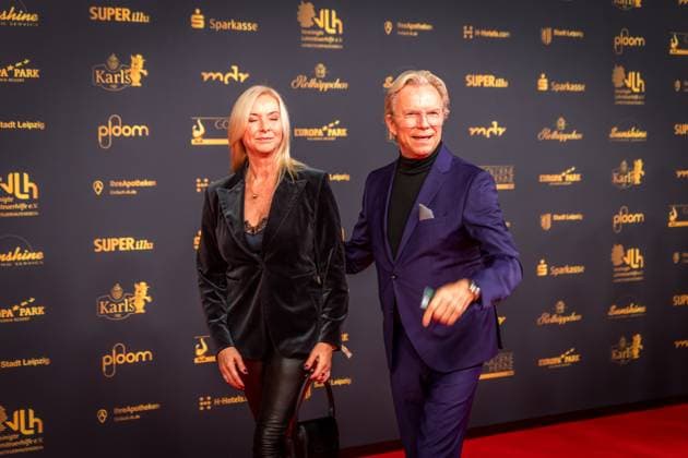 30 Goldene Henne award ceremony in Leipzig MDR Mitteldeutscher Rundfunk produces the biggest audience award in eastern Germany in collaboration with Super Illu Here TV presenter Wolfgang Lippert Goldene Henne 2024