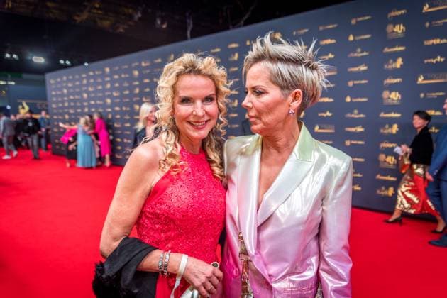 30 Presentation of the Golden Hen in Leipzig MDR Mitteldeutscher Rundfunk produces the biggest audience award in East Germany in collaboration with Super Illu Inka Bause and Victoria Vicky Herrmann Golden Hen 2024
