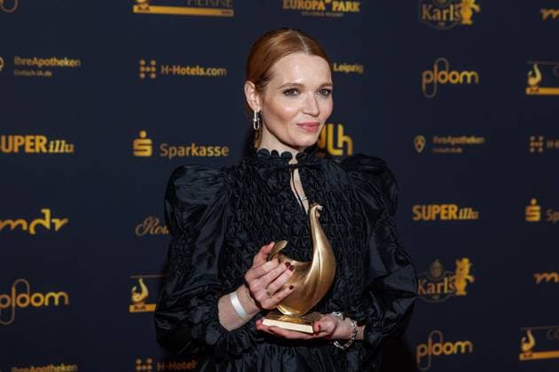 Award 30 Goldene Henne 2024 Carpet Karoline Herfurth on the red carpet of the 30 Goldene Henne 2024 at Messe Leipzig on 15 11 2024 Copyright: xEventpressxKochanx