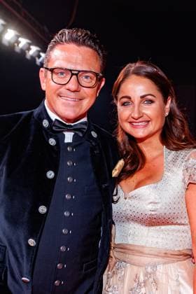 Award 30 Goldene Henne 2024 Carpet Stefan Mross and Eva Luginger on the red carpet of the 30 Goldene Henne 2024 at Messe Leipzig on 15 11 2024 Copyright: xEventpressxKochanx