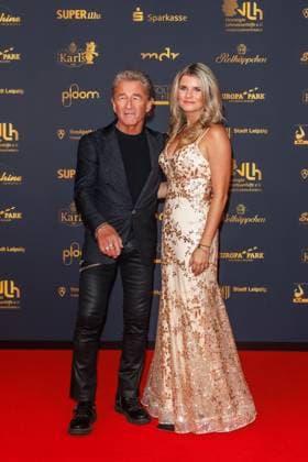 Award 30 Goldene Henne 2024 Carpet Peter Maffay and Hendrikje Balsmeyer on the red carpet of the 30 Goldene Henne 2024 at Messe Leipzig on 15 11 2024 Copyright: xEventpressxKochanx