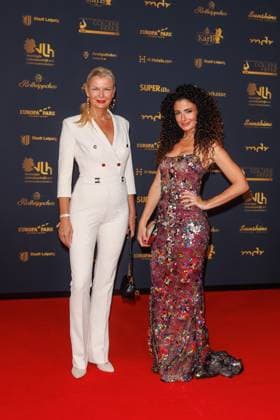 Award 30 Goldene Henne 2024 Carpet Annette Mugrauer and Marwa Eldessouky on the red carpet of the 30 Goldene Henne 2024 at Messe Leipzig on 15 11 2024 Copyright: xEventpressxKochanx