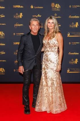 Award 30 Goldene Henne 2024 Carpet Peter Maffay and Hendrikje Balsmeyer on the red carpet of the 30 Goldene Henne 2024 at Messe Leipzig on 15 11 2024 Copyright: xEventpressxKochanx