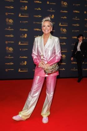 Award 30 Goldene Henne 2024 Carpet Inka Bause on the red carpet of the 30 Goldene Henne 2024 at Messe Leipzig on 15 11 2024 Copyright: xEventpressxKochanx