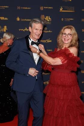 Award 30 Goldene Henne 2024 Carpet Harry Kuhlmann and Maren Gilzer on the red carpet of the 30 Goldene Henne 2024 at Messe Leipzig on 15 11 2024 Copyright: xEventpressxKochanx