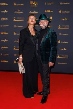 Award 30 Goldene Henne 2024 Carpet Nada Lichter and Horst Lichter on the red carpet of the 30 Goldene Henne 2024 at Messe Leipzig on 15 11 2024 Copyright: xEventpressxKochanx