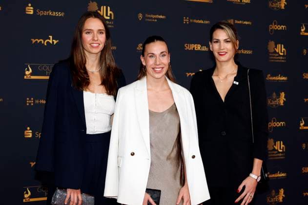 Emily Bessoir, Svenja Brunckhorst and Sonja Greinacher at the 30th Golden Hen 2024 awards ceremony in Studio 3 of MDR Leipzigs Media City, 15 11 2024 Foto:xR.xStoffelsx xFuturexImagex henne_4127