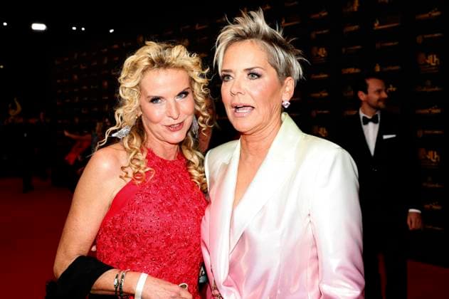 Victoria Herrmann and Inka Bause at the 30th Golden Hen Awards 2024 in Studio 3 of MDR Leipzigs Media City, 15 11 2024 Foto:xR.xStoffelsx xFuturexImagex henne_4149