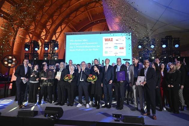 Presentation of the 2nd Mülheim an der Ruhr Business Award FOR EDITORIAL PURPOSES ONLY EDITORIAL USE ONLY p Presentation of the 2nd Mülheim Business Award on Friday, 15 11 2024 in the Luftschiffhalle D NRW Duisburg Copyright OliverxMueller Copyright: OliverxMueller doc7y2qrfh29dtdg4x02t0 ,EDITORIAL USE ONLY Copyright: OliverxMueller