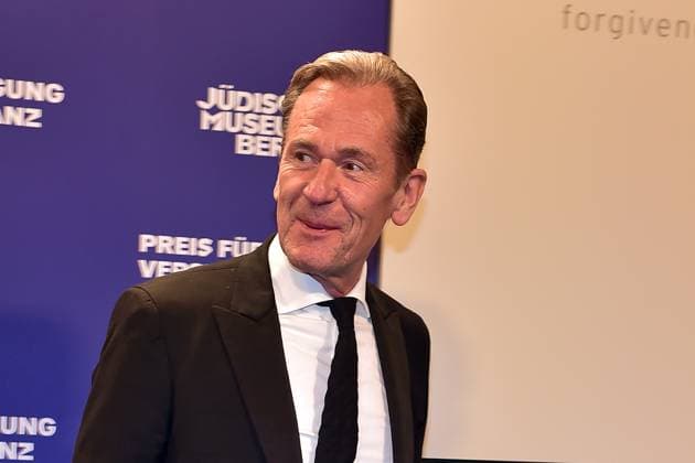 Award Ceremony for Understanding and Tolerance Mathias Döpfner, CEO Axel Springer Arrival, blue carpet at the Award Ceremony for Understanding and Tolerance at the Jewish Museum in Berlin, on 16 11 2024 Photopress Mueller