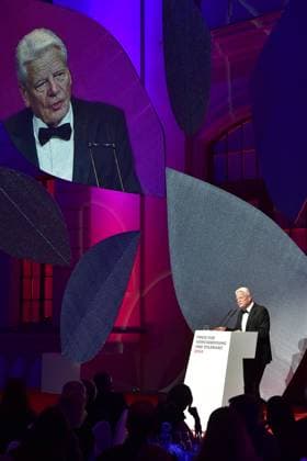 Award Ceremony for Understanding and Tolerance Joachim Gauck holds speech Arrival, blue carpet at the Award Ceremony for Understanding and Tolerance at the Jewish Museum in Berlin, on 16 11 2024 Photopress Mueller