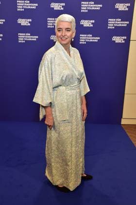 Award Ceremony for Understanding and Tolerance HETTY BERG, Director of the Jewish Museum Berlin Arrival, blue carpet at the Award Ceremony for Understanding and Tolerance at the Jewish Museum in Berlin, on 16 11 2024 Photopress Mueller
