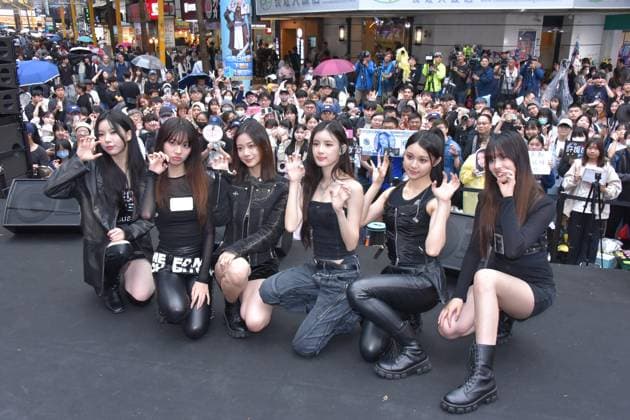 Entertainment Themen der Woche KW46 Entertainment Bilder des Tages GENBLUE Attends A Ticket Signing Meeting in Taipei TAIPEI, CHINA - NOVEMBER 17, 2024 - Female singer group GENBLUE attends a ticket signing thank you meeting in Taipei, Taiwan province, China, Nov 17, 2024. Taipei Taiwan China  Copyright: xCFOTOx i1731882045485
