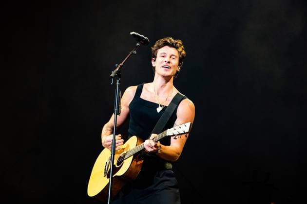 Corona Capital Music Festival - Day 2 Shawn Mendez performs during day 2 of the 2024 Corona Capital Music Festival at Autodromo Hermanos Rodriguez on November 16, 2024 in Mexico City, Mexico. Mexico City Autodromo Hermanos Rodriguez Mexico Copyright: xAnniexLesser imageSPACEx