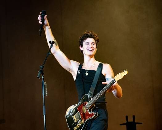 Corona Capital Music Festival - Day 2 Shawn Mendez performs during day 2 of the 2024 Corona Capital Music Festival at Autodromo Hermanos Rodriguez on November 16, 2024 in Mexico City, Mexico. Mexico City Autodromo Hermanos Rodriguez Mexico Copyright: xAnniexLesser imageSPACEx