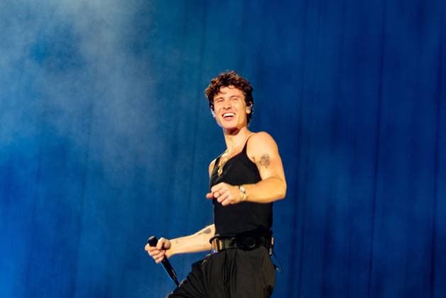 Corona Capital Music Festival - Day 2 Shawn Mendez performs during day 2 of the 2024 Corona Capital Music Festival at Autodromo Hermanos Rodriguez on November 16, 2024 in Mexico City, Mexico. Mexico City Autodromo Hermanos Rodriguez Mexico Copyright: xAnniexLesser imageSPACEx