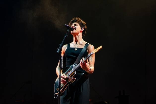 Corona Capital Music Festival - Day 2 Shawn Mendez performs during day 2 of the 2024 Corona Capital Music Festival at Autodromo Hermanos Rodriguez on November 16, 2024 in Mexico City, Mexico. Mexico City Autodromo Hermanos Rodriguez Mexico Copyright: xAnniexLesser imageSPACEx