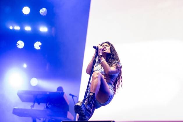 Corona Capital Music Festival - Day 2 Jessie Reyez performs during day 2 of the 2024 Corona Capital Music Festival at Autodromo Hermanos Rodriguez on November 16, 2024 in Mexico City, Mexico. Mexico City Autodromo Hermanos Rodriguez Mexico Copyright: xAnniexLesser imageSPACEx