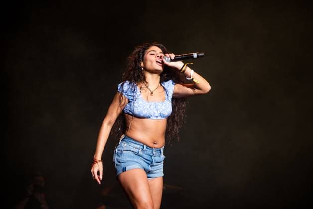 Corona Capital Music Festival - Day 2 Jessie Reyez performs during day 2 of the 2024 Corona Capital Music Festival at Autodromo Hermanos Rodriguez on November 16, 2024 in Mexico City, Mexico. Mexico City Autodromo Hermanos Rodriguez Mexico Copyright: xAnniexLesser imageSPACEx