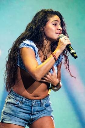 Corona Capital Music Festival - Day 2 Jessie Reyez performs during day 2 of the 2024 Corona Capital Music Festival at Autodromo Hermanos Rodriguez on November 16, 2024 in Mexico City, Mexico. Mexico City Autodromo Hermanos Rodriguez Mexico Copyright: xAnniexLesser imageSPACEx