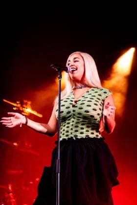 Corona Capital Music Festival - Day 2 Jorja Smith performs during day 2 of the 2024 Corona Capital Music Festival at Autodromo Hermanos Rodriguez on November 16, 2024 in Mexico City, Mexico. Mexico City Autodromo Hermanos Rodriguez Mexico Copyright: xAnniexLesser imageSPACEx