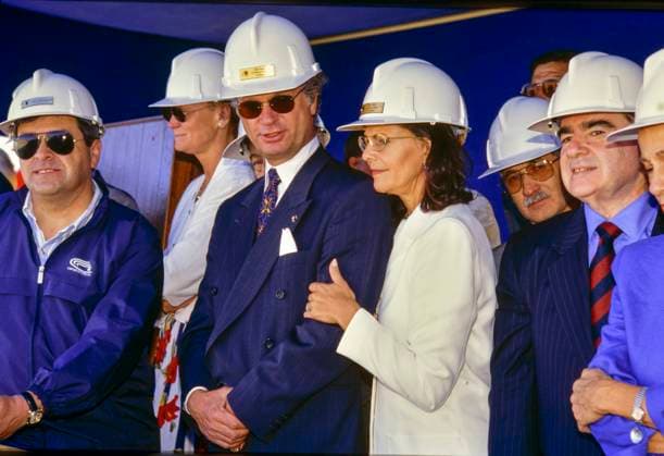Archivbilder der Woche KW47 Kung Carl XVI Gustaf och drottning Silvia i en gruva under statsbesöket i Chile den 2-5 december 1996. De bär hjälm och har gasmasker i beredskap. Chile x2491x *** King Carl XVI Gustaf and Queen Silvia in a mine during the state visit to Chile on December 2-5, 1996 They wear helmets and have gas masks on standby Chile x2491x  Copyright: xCharlesxHammarsten TTx KUNGABESÖK CHILE 1996