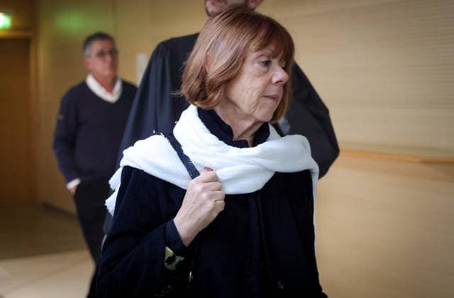 News Themen der Woche KW47 News Bilder des Tages Proces viols de Mazan affaire Pelicot PHOTOPQR LA PROVENCE REY Jerome Avignon 18 11 2024 Avignon Cour criminelle de Vaucluse Proces des viols de Mazan Dominique Pelicot accuse dÄôavoir faire violer sa femme Gisele droguee sous soumission chimique par plus de 50 personnes Ici Gisele Pelicot Avignon, France, nov 148th 2024 Mazan rapists trial Gisele Pelicot s husband invited dozens of men at their home to rape her, 50 are identified and suit in court Avignon Vaucluse France  Copyright: xPHOTOPQR LAxPROVENCE MAXPPPxREYxJeromex 20241118PVL6249 20241118PVL6249