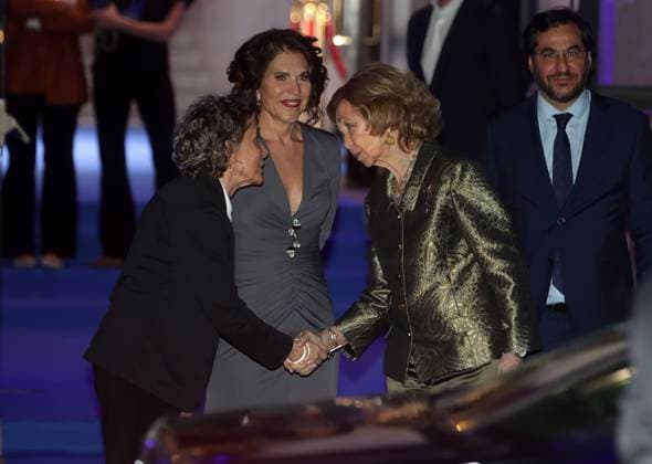 XXXIX edition of the BMW Painting Prize Queen Dona Sofía leaves the Royal Theater where she presided over the presentation of the BMW Painting Prize in its XXXIX edition, on November 18, 2024, in Madrid Spain PREMIOS GENTE PINTURA José Ramó Madrid Madrid Madrid Spain  Copyright: xJosÃ xRamonxHernandox 6349940