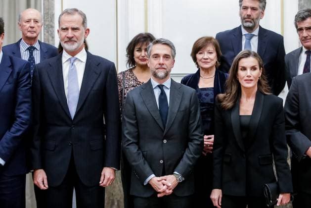 Royals Attend Francisco Cerecedo Journalism Awards - Madrid King Felipe VI and Queen Letizia of Spain attending the the 41th Francisco Cerecedo Journalism Award at the Ritz Hotel on November 18, 2024 in Madrid, Spain. Photo by Archie Andrews ABACAPRESS.COM Madrid Spain  Copyright: xAndrewsxArchie ABACAx