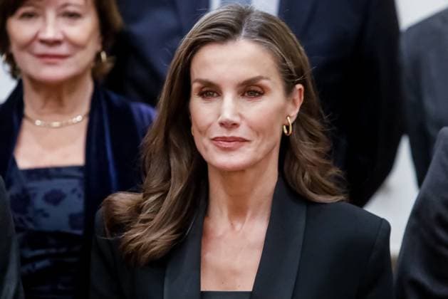 Royals Attend Francisco Cerecedo Journalism Awards - Madrid Queen Letizia of Spain attending the the 41th Francisco Cerecedo Journalism Award at the Ritz Hotel on November 18, 2024 in Madrid, Spain. Photo by Archie Andrews ABACAPRESS.COM Madrid Spain  Copyright: xAndrewsxArchie ABACAx