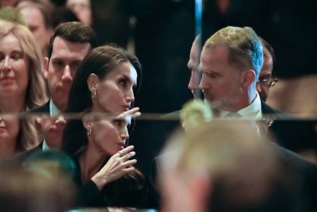 Royals Attend Francisco Cerecedo Journalism Awards - Madrid King Felipe VI and Queen Letizia of Spain attending the the 41th Francisco Cerecedo Journalism Award at the Ritz Hotel on November 18, 2024 in Madrid, Spain. Photo by Archie Andrews ABACAPRESS.COM Madrid Spain  Copyright: xAndrewsxArchie ABACAx