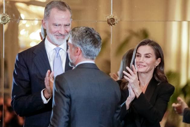 Royals Attend Francisco Cerecedo Journalism Awards - Madrid King Felipe VI and Queen Letizia of Spain attending the the 41th Francisco Cerecedo Journalism Award at the Ritz Hotel on November 18, 2024 in Madrid, Spain. Photo by Archie Andrews ABACAPRESS.COM Madrid Spain  Copyright: xAndrewsxArchie ABACAx