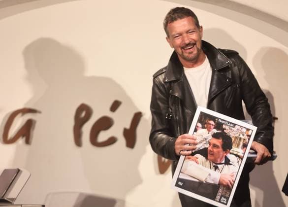 Bilder des Jahres 2024, Entertainment 11 November Entertainment Themen der Woche KW47 November 18, 2024 (Malaga) presentation of Holycards Malaga 2025. At the Restaurant of the Real Club Mediterraneo (La Pergola) in which has attended as master of ceremonies the actor Antonio Banderas who is a passionate of Easter week in Malaga by which it always boasts.Holy cards is a collection of cards from the brotherhoods of the city and have been printed more than one hundred million exchange. Cordon Press  lorenzoxcarnero cordonpress