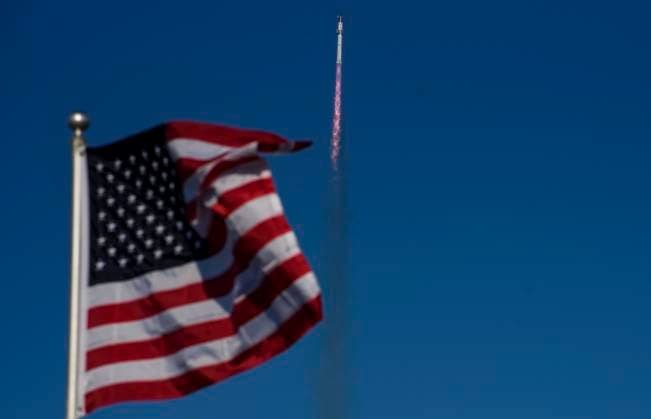 News Themen der Woche KW47 News Bilder des Tages November 19, 2024, Brownsville, Texas, USA: A SpaceX Starship rocket launches from Starbase, Boca Chica, Texas, on Nov. 19, 2024. The attempt to catch the first stage Super Heavy booster was aborted. Brownsville USA - ZUMAb268 20241119_znp_b268_003 Copyright: xJenniferxBriggsx
