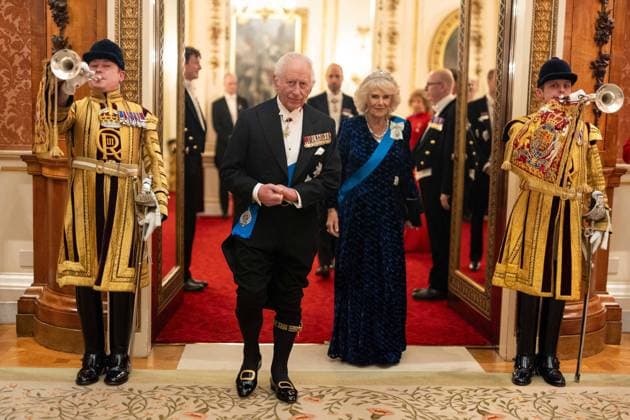 Bilder des Jahres 2024, Entertainment 11 November Entertainment Themen der Woche KW47 Entertainment Bilder des Tages Britische Königsfamilie empfängt Diplomatisches Korps im Buckingham Palace Diplomatic Corps reception at Buckingham Palace King Charles III and Queen Camilla during the Diplomatic Corps reception at Buckingham Palace in London. Picture date: Tuesday November 19, 2024. PA Photo. See PA story ROYAL Diplomatic. Photo credit should read: Aaron, Credit:Aaron Chown Avalon UK, London  Copyright: xAaronxChownx xAvalonx 0936503979