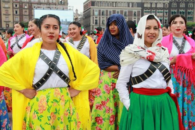 Parade 114th Anniversary Of The Mexican Revolution Women dressed as Adelitas, who participate in the Mexican Revolution, are seen before the parade on the occasion of the 114th anniversary of the Mexican Revolution in Mexico City, Mexico, on November 20, 2024. MÃ xico City Mexico  Copyright: xJosexLuisxToralesx originalFilename: torales-notitle241120_npGPb.jpg