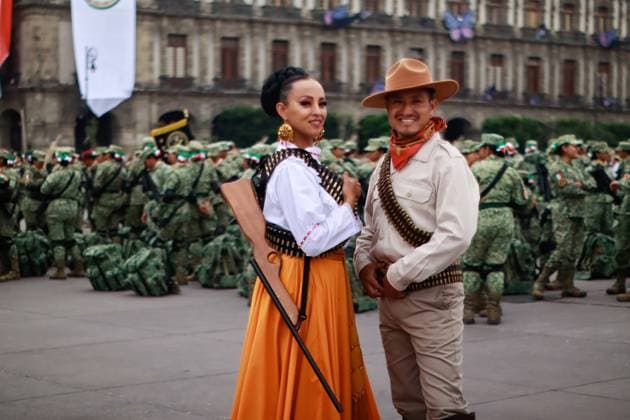 Annual Parade For The Mexican Revolution 114th Anniversary Persons and military taking part during the military civic parade for the commemoration of the 114th anniversary of the Mexican Revolution at main square Zocalo. on November 20, 2024 in Mexico City, Mexico. Mexico City CDMX Mexico Copyright: xCarlosxSantiagox