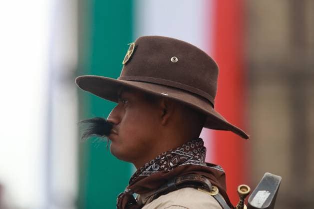 Annual Parade For The Mexican Revolution 114th Anniversary Persons and military taking part during the military civic parade for the commemoration of the 114th anniversary of the Mexican Revolution at main square Zocalo. on November 20, 2024 in Mexico City, Mexico. Mexico City CDMX Mexico Copyright: xCarlosxSantiagox